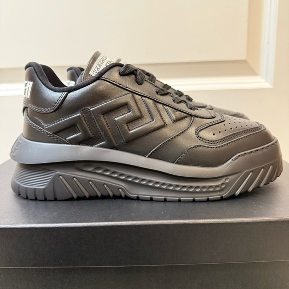 Versace Shoes Men's Size 39.5 Womens 9 Greca Calf Leather Odyssey Sneakers NWB - Picture 7 of 15
